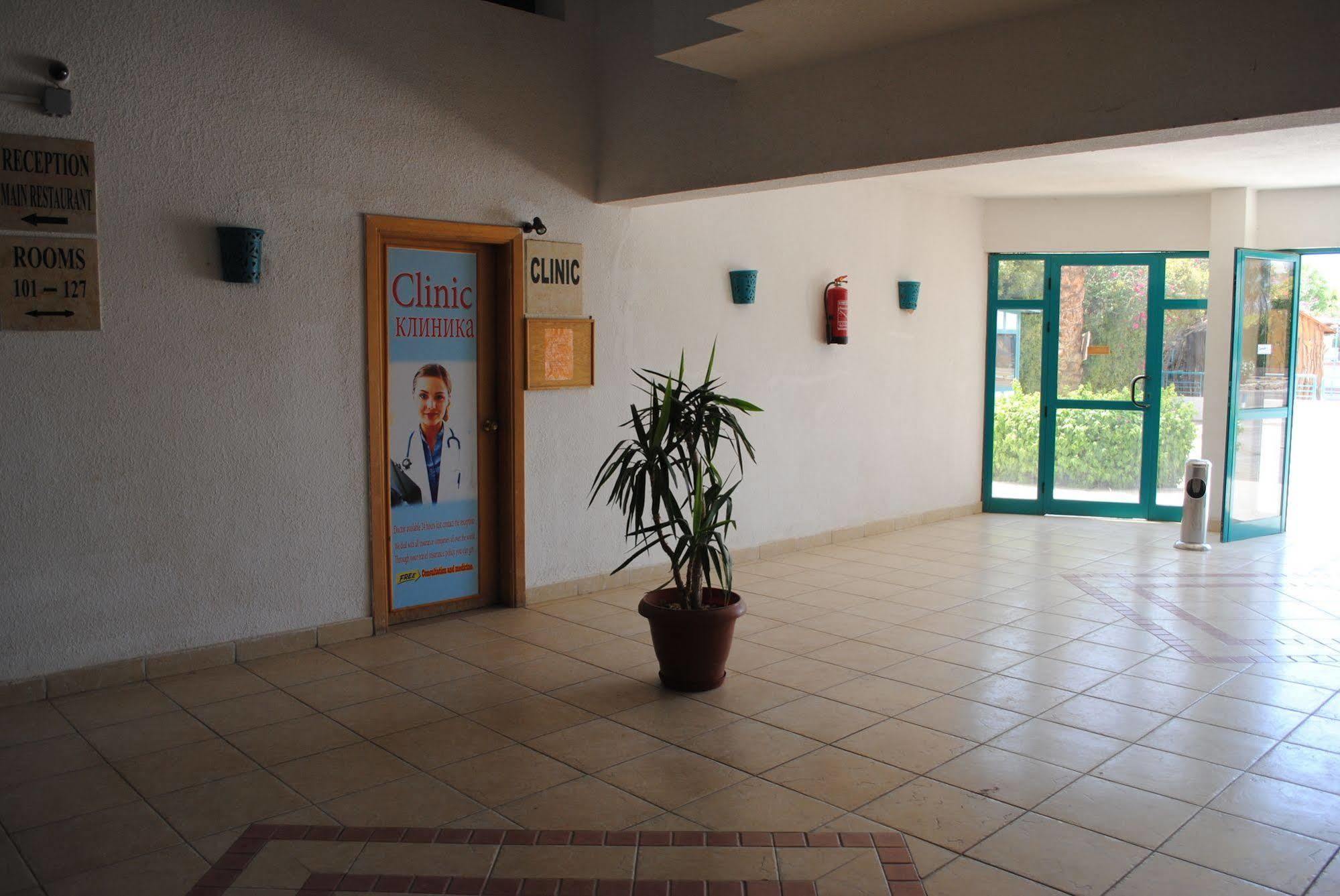 Sharm Cliff Resort Exterior photo